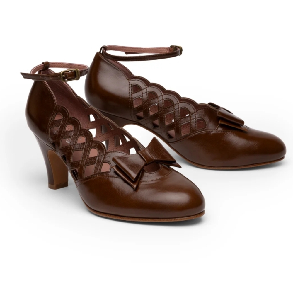 American Duchess Jessie Vintage Pumps (Brown) - Picture 3 of 7